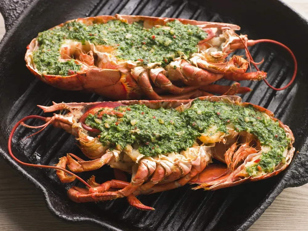 Maine-Style Lobster Roll